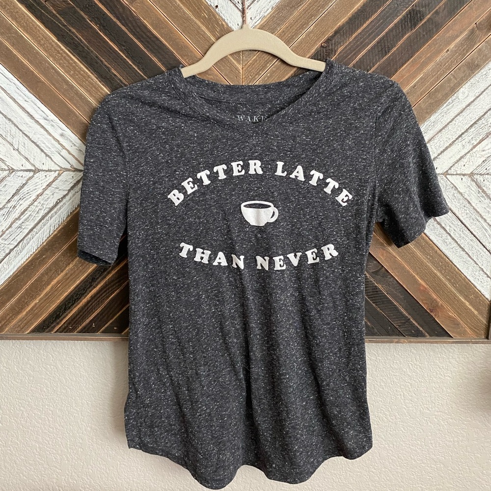Small grey tee